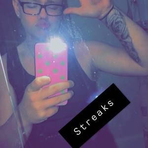 Meet your Posher, Cameron